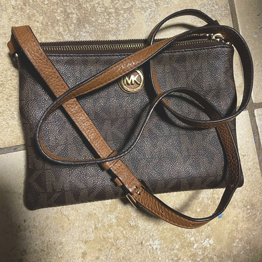 Michael Kors Crossbody